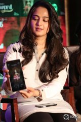 Rudramadevi Movie Release Date Press Meet